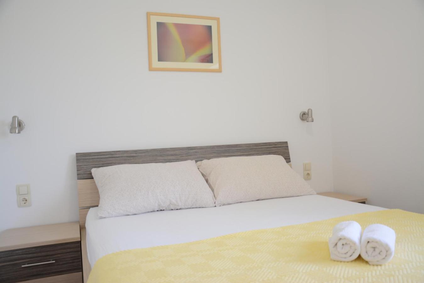 Apartments Marina Ražanac Habitación foto
