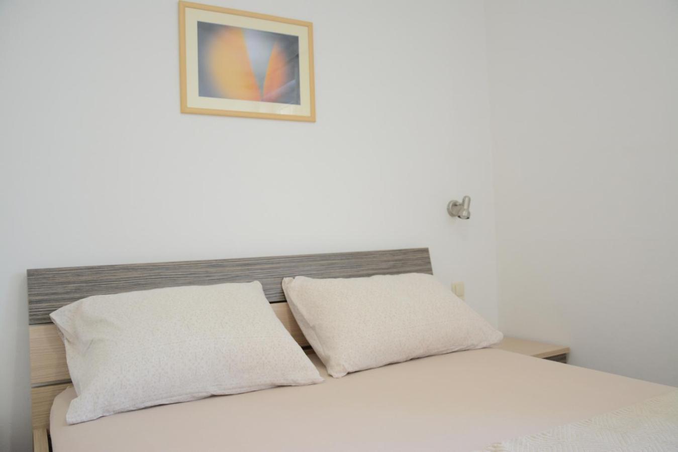 Apartments Marina Ražanac Habitación foto